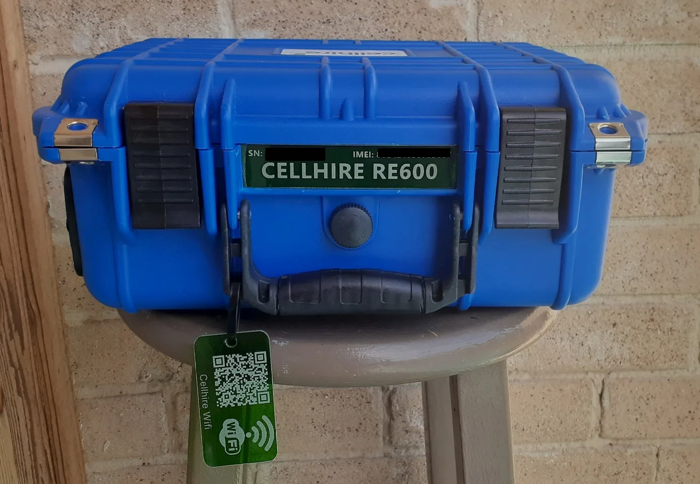RE600 identification plate and attached Wi-Fi tag